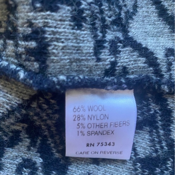 Wool cardigan from Italy - Picture 4 of 4